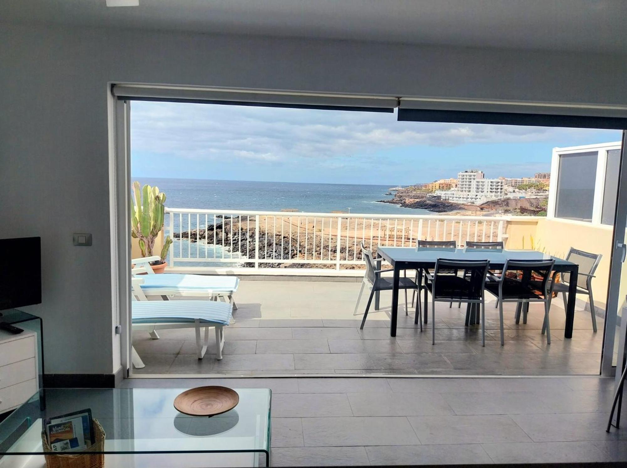 Atico Frente Mar Lägenhet Los Abrigos Exteriör bild